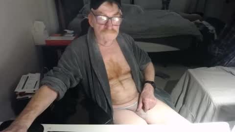 Red online show from 06/01/26, 08:32