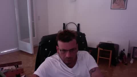 Snapshot of redbonezzzz chatting on 04/26/26, 03:21 redbonezzzz online show from 04/26/26, 03:21
