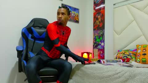 Snapshot of redbryan_ebano chatting on 10/25/25, 11:10 redbryan_ebano online show from 10/25/25, 11:10