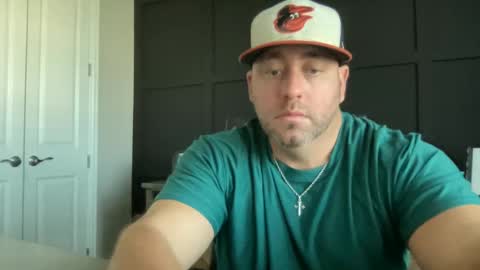 Snapshot of redbull1414 chatting on 09/18/25, 01:35 RedBull online show from 09/18/25, 01:35