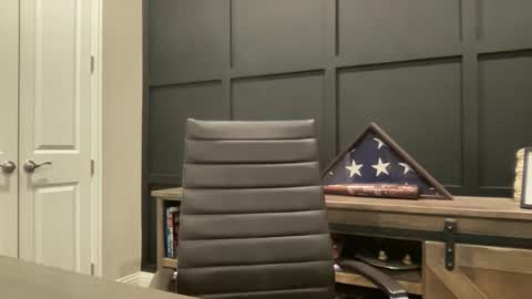 Snapshot of redbull1414 chatting on 10/07/25, 12:35 RedBull online show from 10/07/25, 12:35