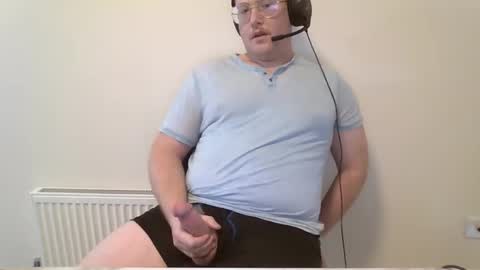 redbwc96 online show from 10/28/25, 08:40