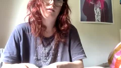Snapshot of redcassie666 chatting on 05/11/26, 11:49 redcassie666 online show from 05/11/26, 11:49