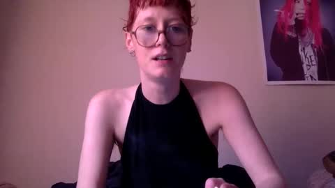 Snapshot of redcassie666 chatting on 05/22/26, 01:06 redcassie666 online show from 05/22/26, 01:06