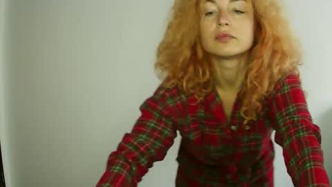 reddgirll online show from 01/18/25, 09:24