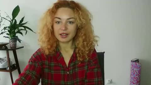 reddgirll online show from 01/24/25, 10:43