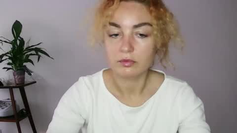 reddgirll online show from 01/26/25, 03:25