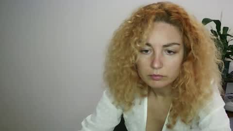 reddgirll online show from 02/03/25, 05:24