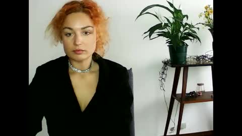 reddgirll online show from 02/14/25, 04:31