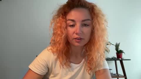 reddgirll online show from 02/25/25, 11:41