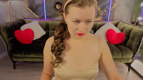 Lily online show from 09/20/25, 07:15