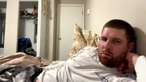 Snapshot of reddrockett69 chatting on 04/17/26, 02:36 Ali j online show from 04/17/26, 02:36