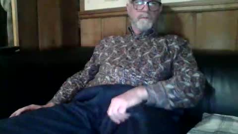 Snapshot of redfox60010 chatting on 01/17/26, 07:02 redfox60010 online show from 01/17/26, 07:02
