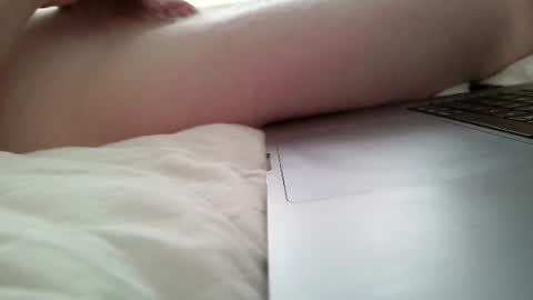 Snapshot of redging91 chatting on 07/17/26, 07:37 Redging91 online show from 07/17/26, 07:37