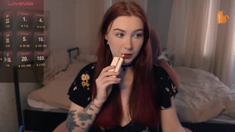 Snapshot of redhaired_kitty chatting on 09/12/25, 11:10 Lina online show from 09/12/25, 11:10