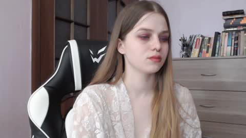 Lily online show from 12/27/24, 06:14