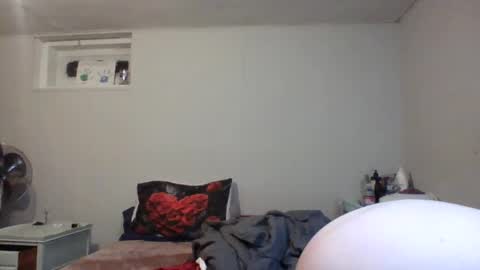 Snapshot of redheadslutwife8803 chatting on 01/28/25, 09:51 Lenae Redd online show from 01/28/25, 09:51