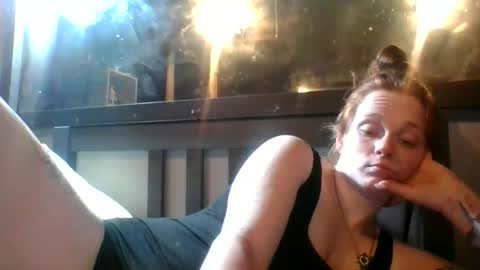 Snapshot of redheadslutwife8803 chatting on 02/19/26, 11:17 Lenae Redd online show from 02/19/26, 11:17