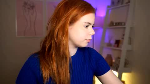 Snapshot of redhotlinee chatting on 09/26/25, 09:30 RedHotlinee online show from 09/26/25, 09:30