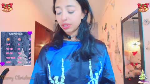 Lili Lopez online show from 12/16/24, 02:04
