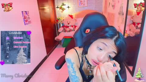 Lili Lopez online show from 12/16/24, 07:54