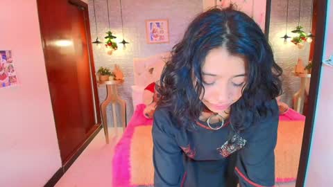 Lili Lopez online show from 01/15/25, 01:56