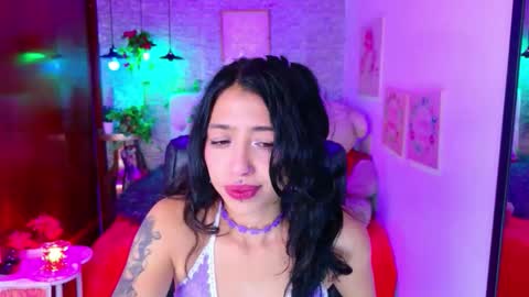 Snapshot of redhotter_ chatting on 01/06/26, 08:01 Lili Lopez online show from 01/06/26, 08:01