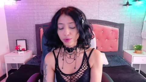 Snapshot of redhotter_ chatting on 03/11/26, 07:53 Lili Lopez online show from 03/11/26, 07:53