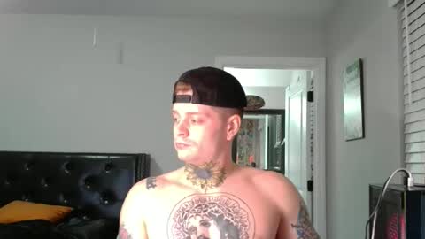 Snapshot of redinthebed chatting on 11/21/25, 05:28 InkedGinger online show from 11/21/25, 05:28