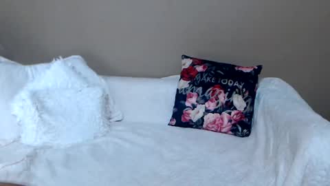 izabell online show from 01/11/25, 06:01