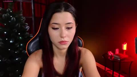 Snapshot of redmidnight_ chatting on 12/03/25, 08:29 Kiara online show from 12/03/25, 08:29