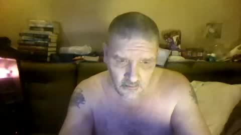 Snapshot of redmud3 chatting on 02/06/25, 03:27 redmud3 online show from 02/06/25, 03:27