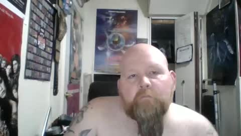 Snapshot of redrumthefool chatting on 10/19/25, 04:02 The fool online show from 10/19/25, 04:02
