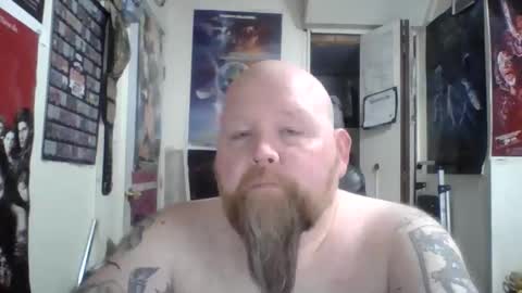 Snapshot of redrumthefool chatting on 10/23/25, 02:38 The fool online show from 10/23/25, 02:38