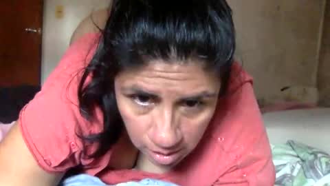 redwinelipss online show from 10/15/25, 05:02