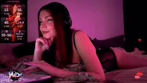 Snapshot of redyari chatting on 06/05/26, 04:02 Red online show from 06/05/26, 04:02