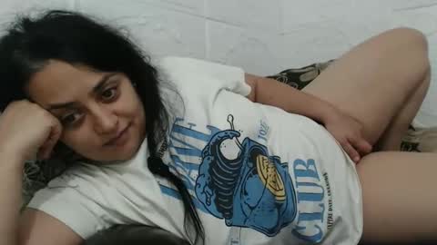 Snapshot of reeapassion chatting on 12/02/24, 07:27 Reea online show from 12/02/24, 07:27