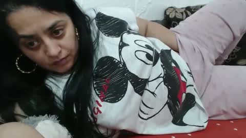 Snapshot of reeapassion chatting on 01/17/25, 10:34 Reea online show from 01/17/25, 10:34