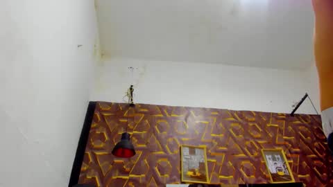 Snapshot of reed_kitty chatting on 12/05/25, 12:25 reed_kitty online show from 12/05/25, 12:25