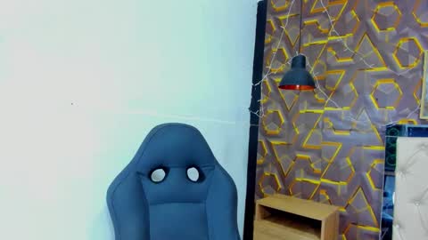 Snapshot of reed_kitty chatting on 12/16/25, 05:51 reed_kitty online show from 12/16/25, 05:51