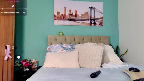 Snapshot of reese_yanella chatting on 10/08/25, 04:59 Yanella online show from 10/08/25, 04:59