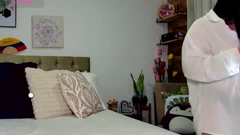 Yanella online show from 07/26/26, 12:34