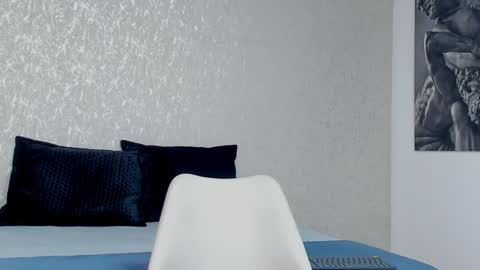 Snapshot of regan_pearson chatting on 02/01/25, 02:37 Regan online show from 02/01/25, 02:37