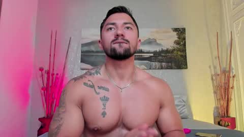 Snapshot of regan_pearson chatting on 02/17/25, 03:47 Regan online show from 02/17/25, 03:47