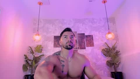 Snapshot of regan_pearson chatting on 03/09/25, 07:12 Regan online show from 03/09/25, 07:12