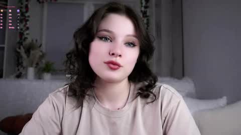 Snapshot of regenasuri chatting on 03/15/26, 12:22 Grace online show from 03/15/26, 12:22