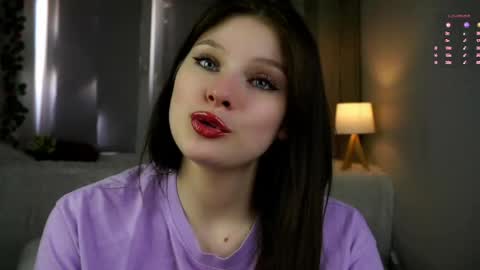 Snapshot of regenasuri chatting on 04/01/26, 10:38 Grace online show from 04/01/26, 10:38