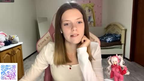 Lucy online show from 09/28/25, 03:06