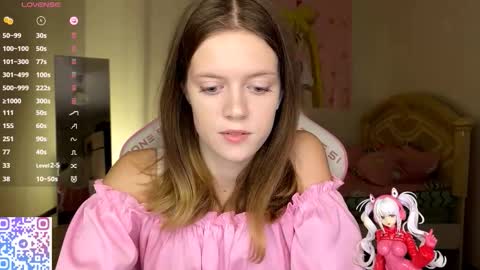 Lucy online show from 10/19/25, 02:18