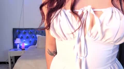 Snapshot of regina_blum chatting on 09/27/25, 12:54 Regina online show from 09/27/25, 12:54